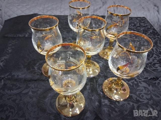 Сервиз с позлата , снимка 3 - Антикварни и старинни предмети - 51446594