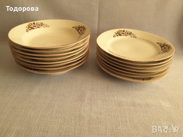 Порцеланови чинии-Дянко Стефанов- 8 дълбоки и 7 плитки.
