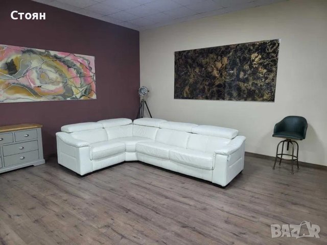 Бял ъглов кожен диван с функция сън "Clarence", снимка 1 - Дивани и мека мебел - 42486603