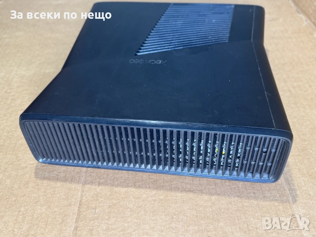 ОТЛИЧНО РАБОТЕЩА КОНЗОЛА Xbox 360s , Model 1439, снимка 9 - Xbox конзоли - 55843682