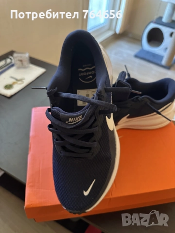NIKE rewolutium 8 42 , снимка 4 - Маратонки - 56171476