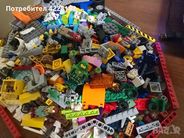 Lego част и минифигури 1,2кг, снимка 2 - Конструктори - 56245530