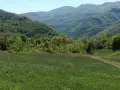 продавам два имота в село Лакатник , снимка 12