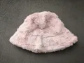 Розова дамска пухкава шапка със сърца, снимка 8