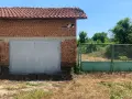 СОБСТВЕНИК продава ТУХЛЕНА ДВУЕТАЖНА КЪЩА 80кв.м с 400кв.м двор заедно с ГОЛЯМ ПАРЦЕЛ 2000кв.м., снимка 11
