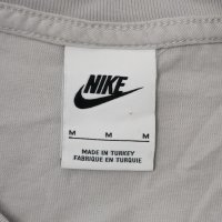 Nike Sportswear Tee оригинална тениска M Найк спорт памучна фланелка, снимка 4 - Спортни дрехи, екипи - 44258190
