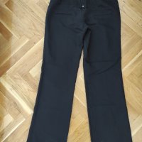 Продавам елегантен панталон Ками 44 номер, снимка 2 - Панталони - 34358329