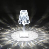 Кристална 3-светлинна LED 3D диамантена настолна лампа вградена батерия , снимка 2 - Настолни лампи - 42419989