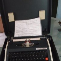 Пишеща машина "Хеброс"- македонска / сръбска кирилица, снимка 2 - Други ценни предмети - 34140830
