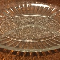 Овална стъклена ордьовърна чиния с 4 отделения, снимка 5 - Чинии - 31389529