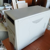 Компютърна кутия със захранване стар модел, снимка 8 - Захранвания и кутии - 40551984