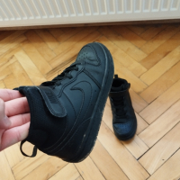 Обувки Nike 31 номер, снимка 3 - Детски обувки - 44808709