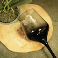 Лазерно гравирана по ваш избор стъклена чаша за вино , снимка 3 - Чаши - 42856027