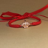 Гривна с червен конец и корона - ръчна изработка, снимка 6 - Гривни - 31804820