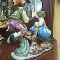 Прекрасна голяма антикварна  порцеланова фигура статуетка композиция Capodimonte , снимка 8 - Антикварни и старинни предмети - 39010470