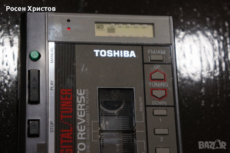 Toshiba KT-4056 AM/FM Radio Cassette Player Walkman, снимка 1