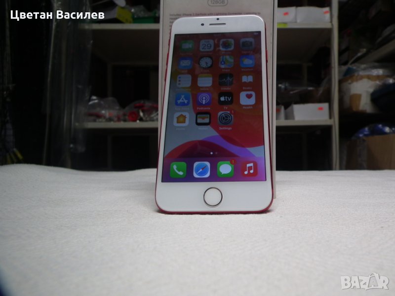 Apple iPhone 7 128GB Red Original Unlocked, снимка 1