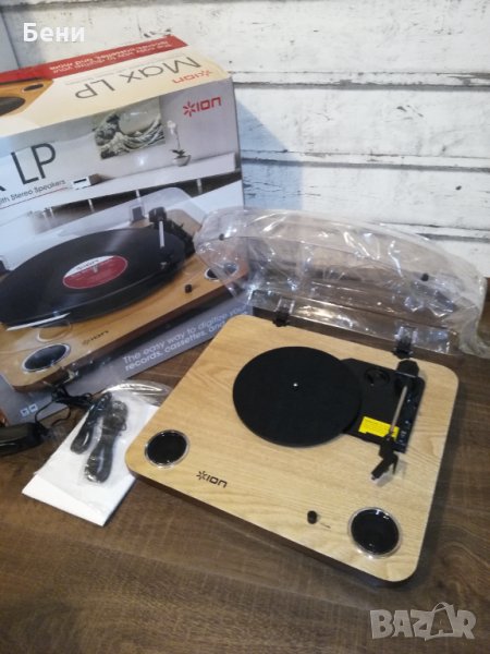 Продавам грамофон с говорители чисто нов ION, снимка 1