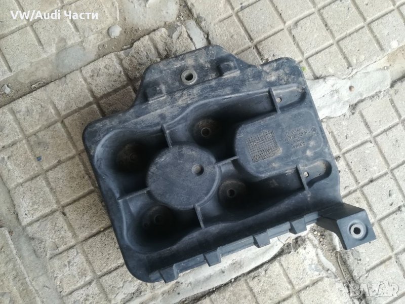 Стойка акумулатор за Голф 4 Ауди А3 Сеат Шкода Бора Golf 4 VW Bora Passat Audi A3 Seat Skoda , снимка 1