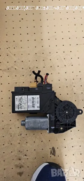 Моторче ел. стъклоповдигач Audi A8D3, снимка 1