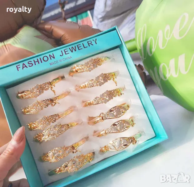 Гривни , снимка 1