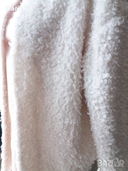 СНЕЖНОБЯЛО пухкаво яке, снимка 1