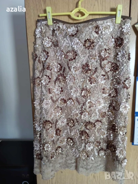 Елегантна пола- дантела, снимка 1