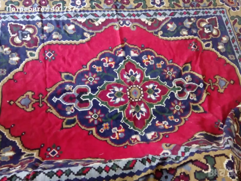 Уникален старинен чипровски килим - ,,Царската корона", снимка 1