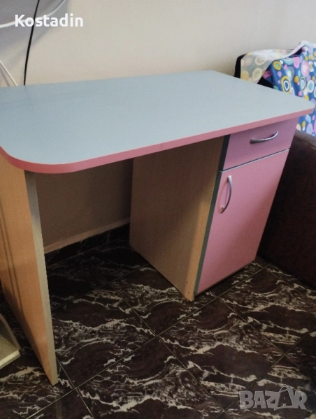 Детско бюро, снимка 1