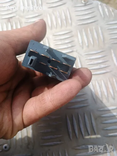 Бутон аварийни мигачи Volkswagen - 1C0953235BB41  1C0-953-235 , снимка 1