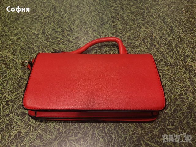 Червена малка чанта , снимка 3 - Чанти - 42598343