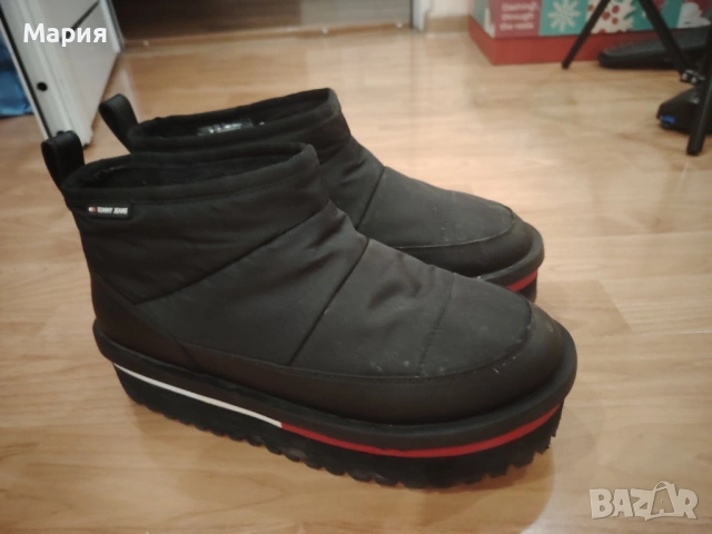 Нови Апрески Tommy jeans