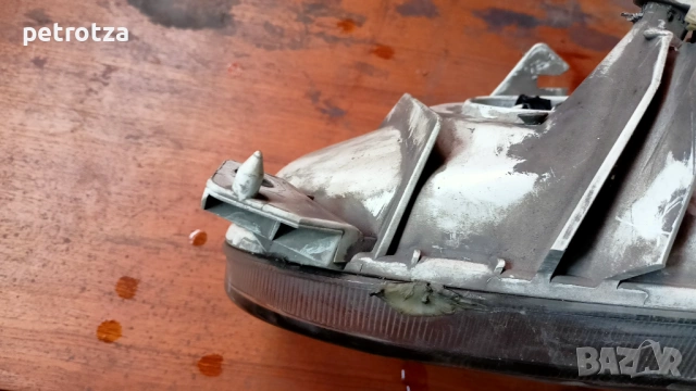 Фар за Голф 3, двусекционен, оригинален Hella