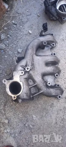 Всмукателен колектор Audi A4 B7 2.0 TDI, снимка 2 - Части - 47681506