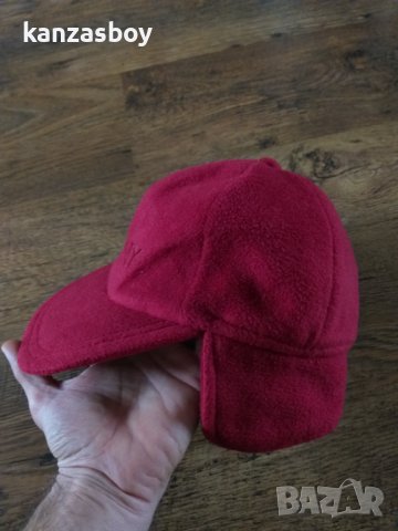 DKNY - страхотна поларена шапка КАТО НОВА, снимка 4 - Шапки - 38843844