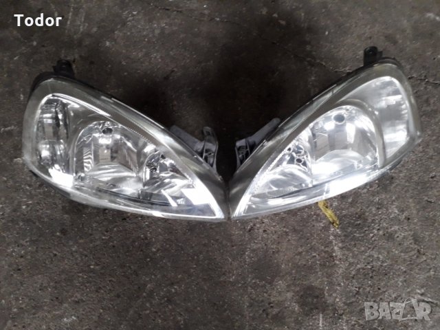 фарове Opel Corsa в Части в гр. Своге - ID29252170 — Bazar.bg