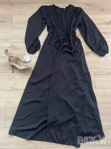 Дълга черна рокля