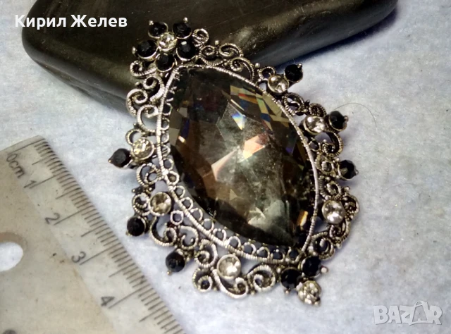 ЕФЕКТНА КРИСТАЛНА ФИЛИГРАНЕН СТИЛ СРЕБРИСТА РЕТРО АРТ БРОШКА 41602