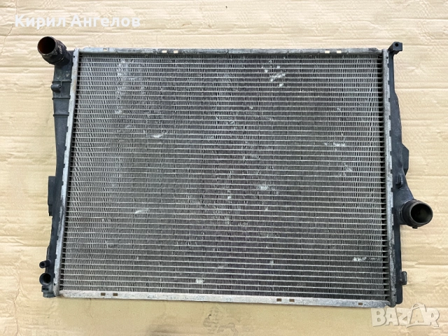 Воден радиатор за BMW E46 (Ръчка)