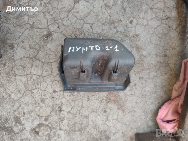 Пепелник За Фиат Пунто 1997г / Fiat Punto 1997y, снимка 2 - Части - 52889843