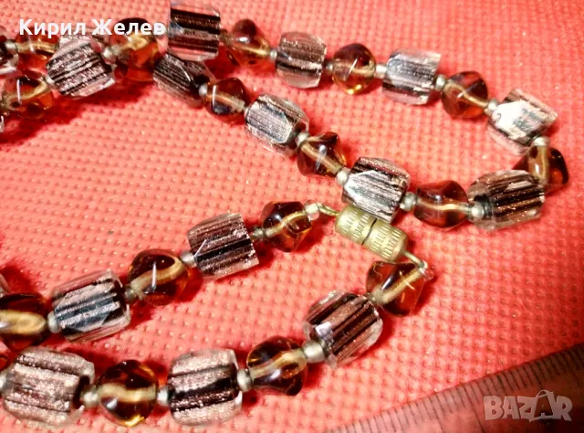 СТАР РЕТРО ГЕРДАН МЪНИСТЕНА ОГЪРЛИЦА с ФАСЕТИРАНИ ЦВЕТНИ КРИСТАЛИ и БРОНЗОВА ЗАКОПЧАЛКА 39688, снимка 2 - Антикварни и старинни предмети - 47284288