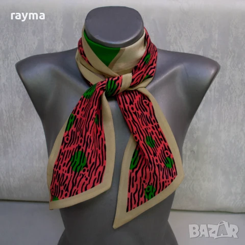 Kenzo копринен шал, снимка 2 - Шалове - 51330082