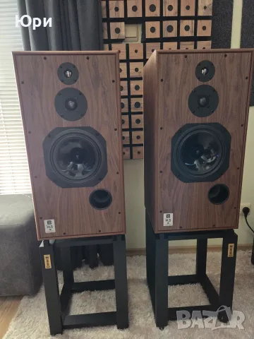 Harbeth Super HL5+ Reference StandsSHL5plus XD Stand Mount Speakers чисто нови