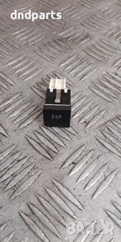 Бутон VW Golf 5 2005г.	