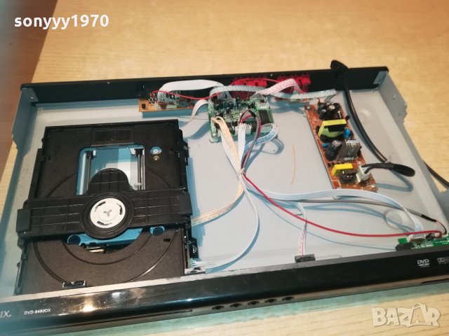 qonix dvd usb sd card 0302211229, снимка 3 - Плейъри, домашно кино, прожектори - 31664499