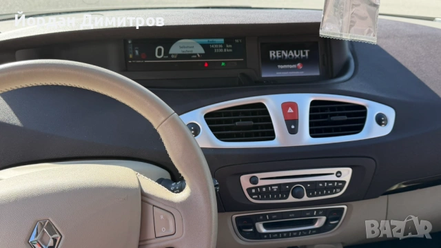 Renault Scenic 1.4 Tce 131 к.с., снимка 7 - Автомобили и джипове - 54335119