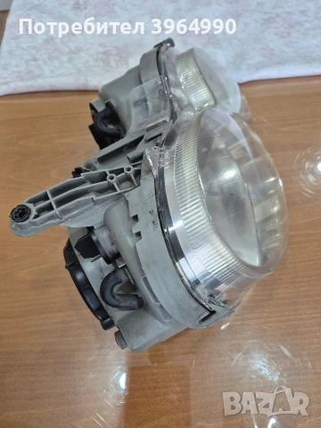 Оригинален десен фар за Мерцедес CLK W209 , снимка 2 - Части - 54016112