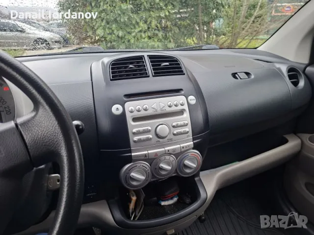 Продавам икономичен автомобил, снимка 3 - Автомобили и джипове - 56528435