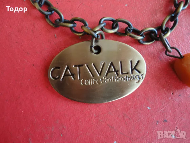 Бронзов аксесоар за чанта Catvalk, снимка 2 - Антикварни и старинни предмети - 49605923