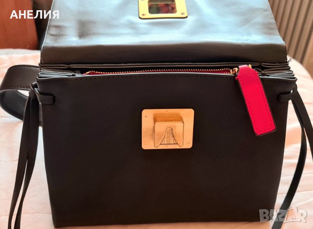 Чанта дамска Valentino Garavani оригинал , снимка 3 - Чанти - 37525102